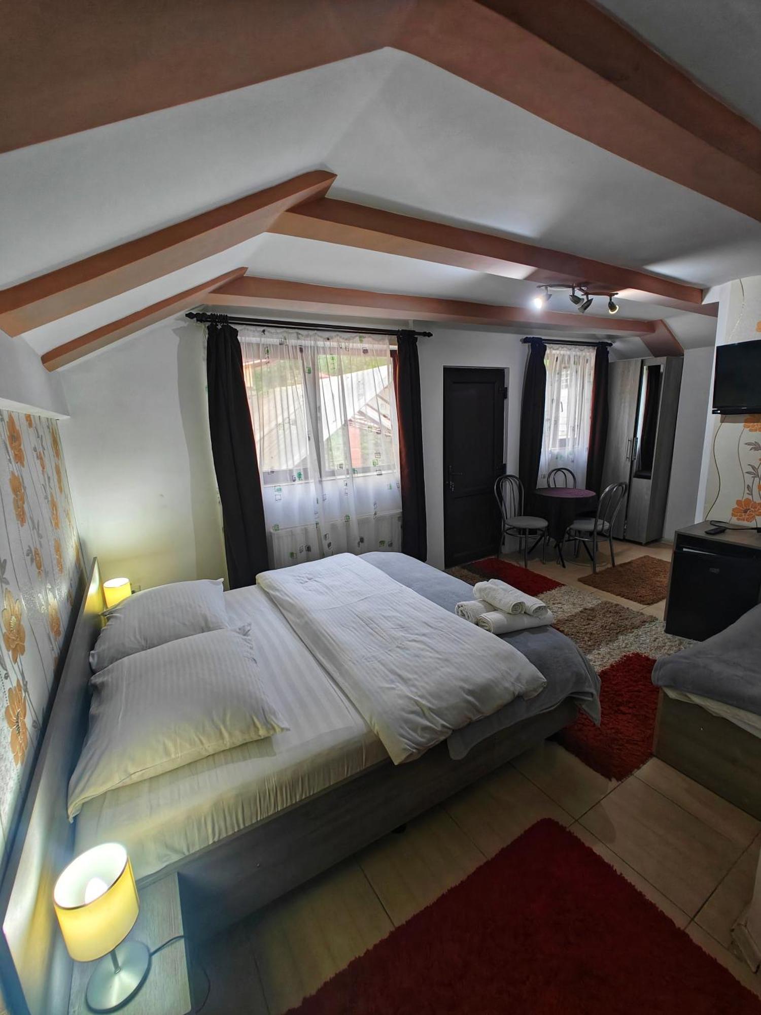Ferienwohnung Casa Miclau Băile Herculane Exterior foto