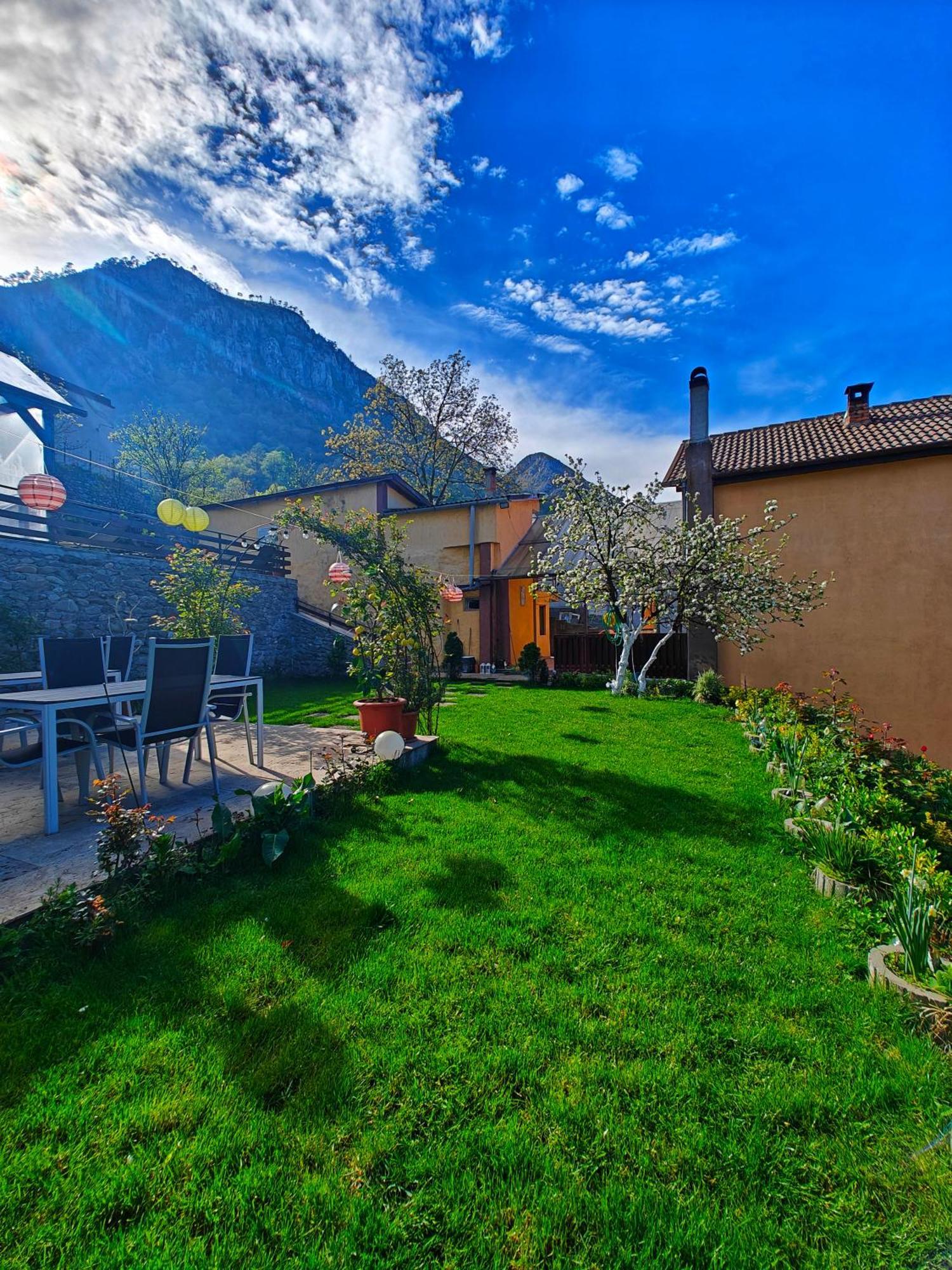 Ferienwohnung Casa Miclau Băile Herculane Exterior foto