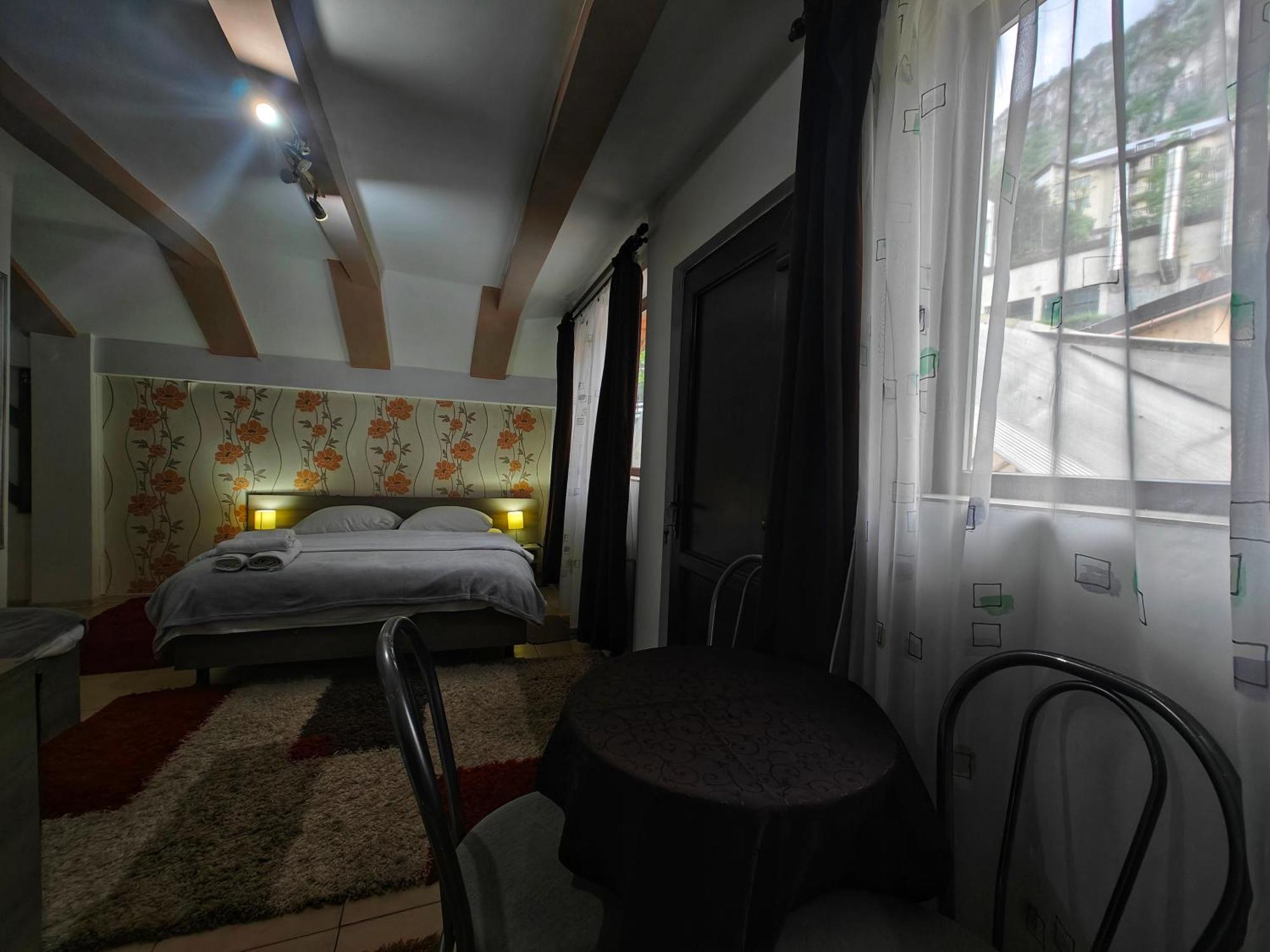 Ferienwohnung Casa Miclau Băile Herculane Exterior foto