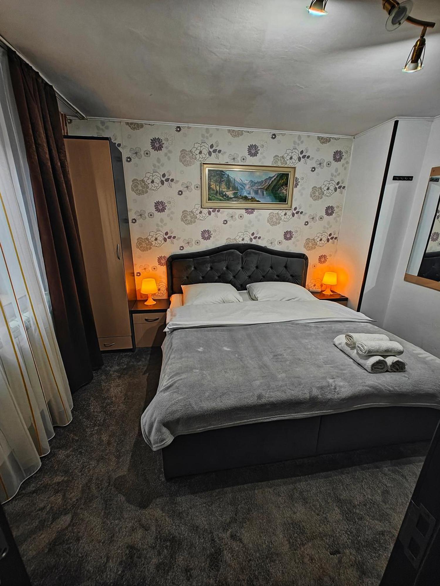 Ferienwohnung Casa Miclau Băile Herculane Exterior foto